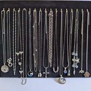 Fashion Jewelry Necklaces Bundle Lot of 17 Pendants Silver Tone Crosses Beach